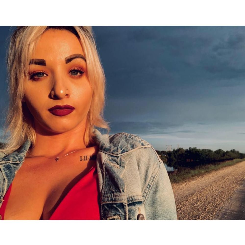 Meet your Posher, Tori